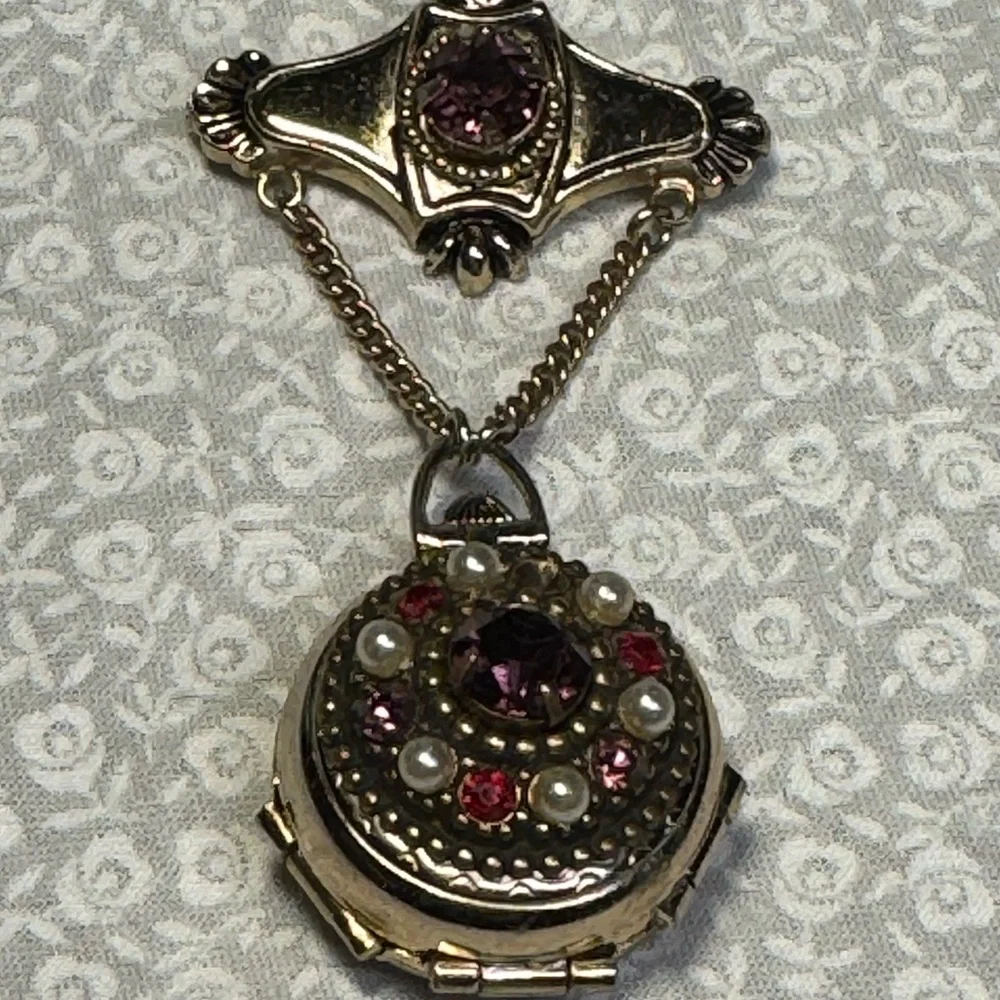 chatelaine locket brooch American jewelry by Coro Mulit photos Vintage
